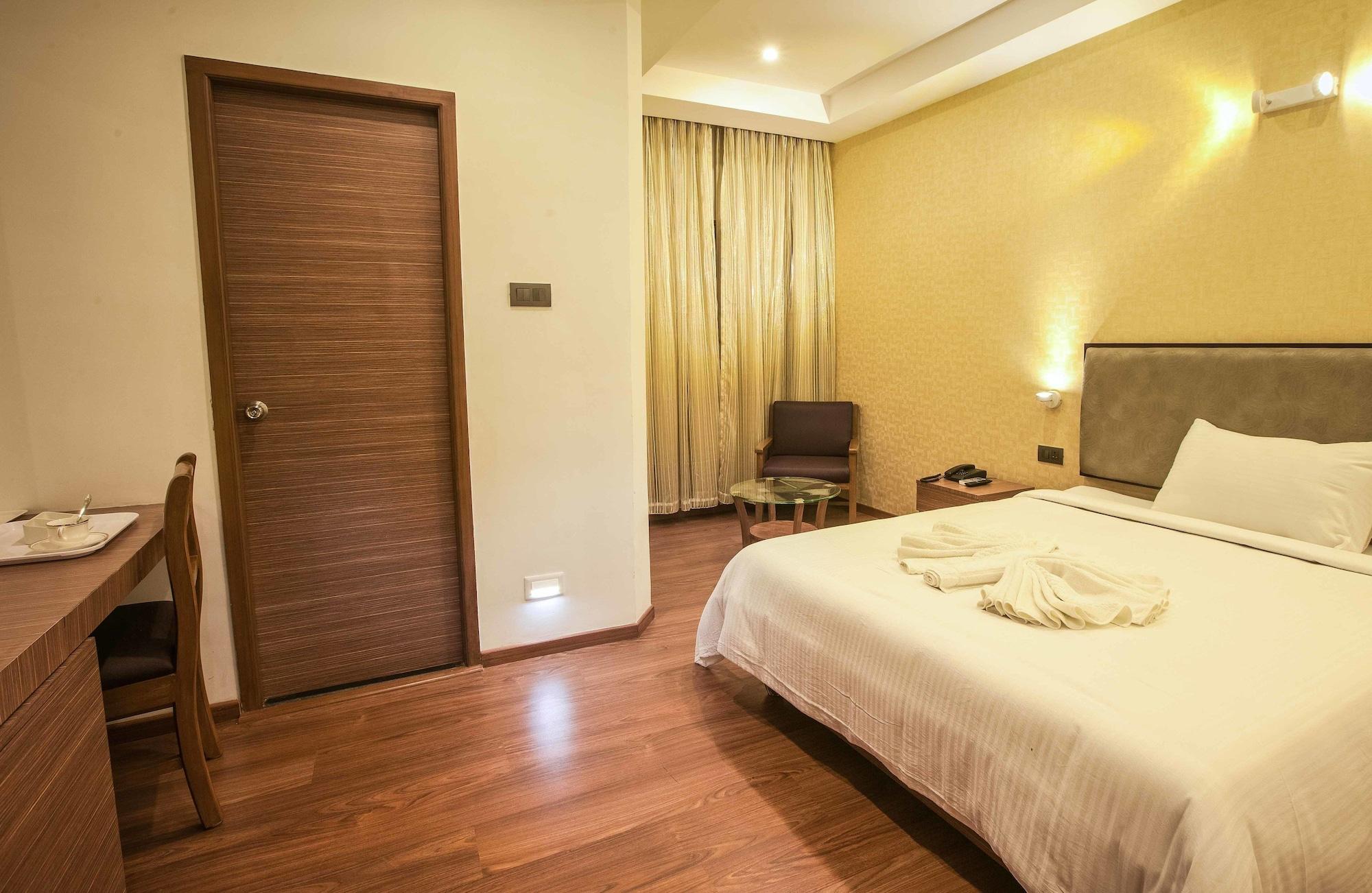 Brownstar Boutique Hotel Τσενάι Εξωτερικό φωτογραφία