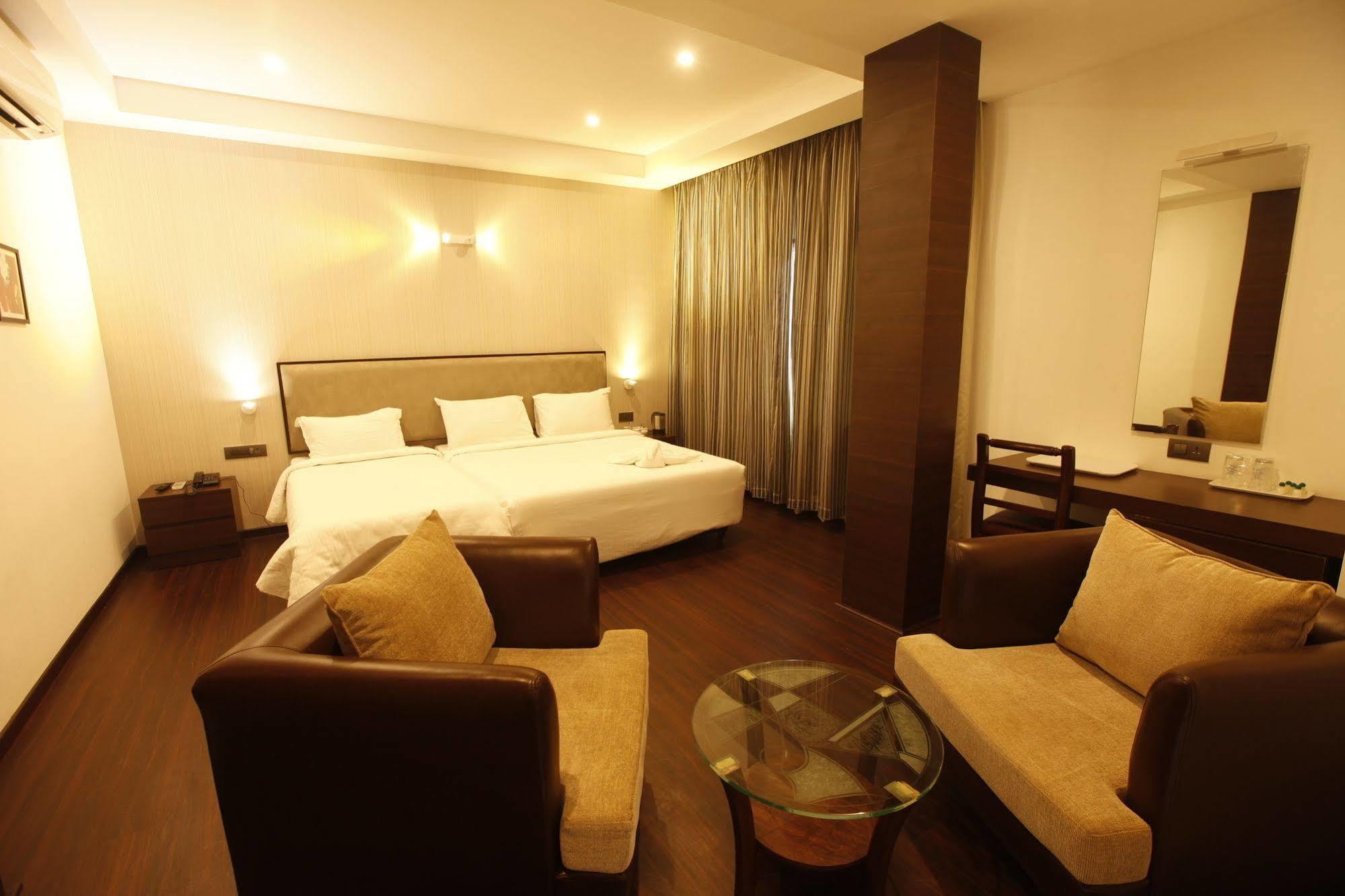 Brownstar Boutique Hotel Τσενάι Εξωτερικό φωτογραφία