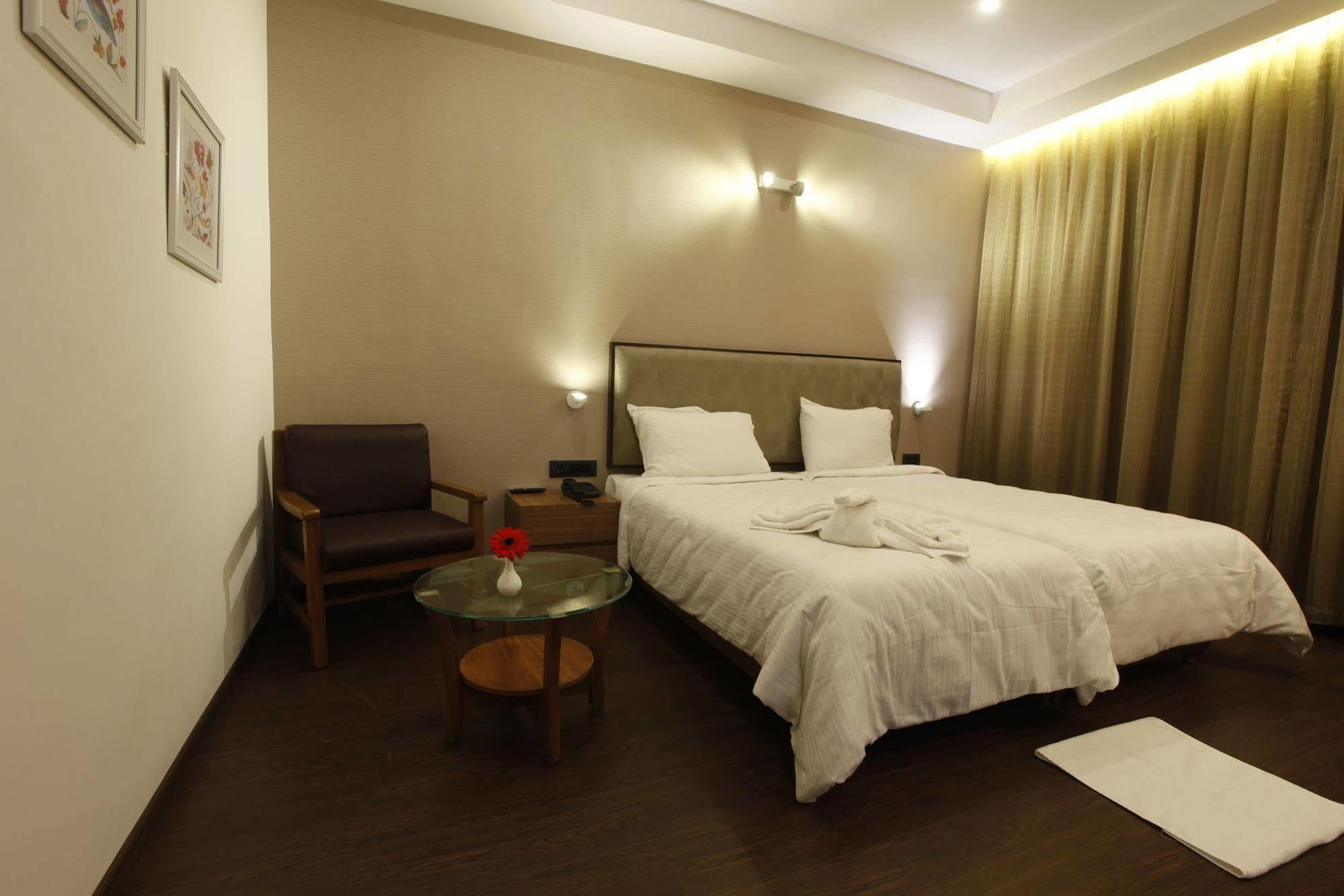 Brownstar Boutique Hotel Τσενάι Εξωτερικό φωτογραφία