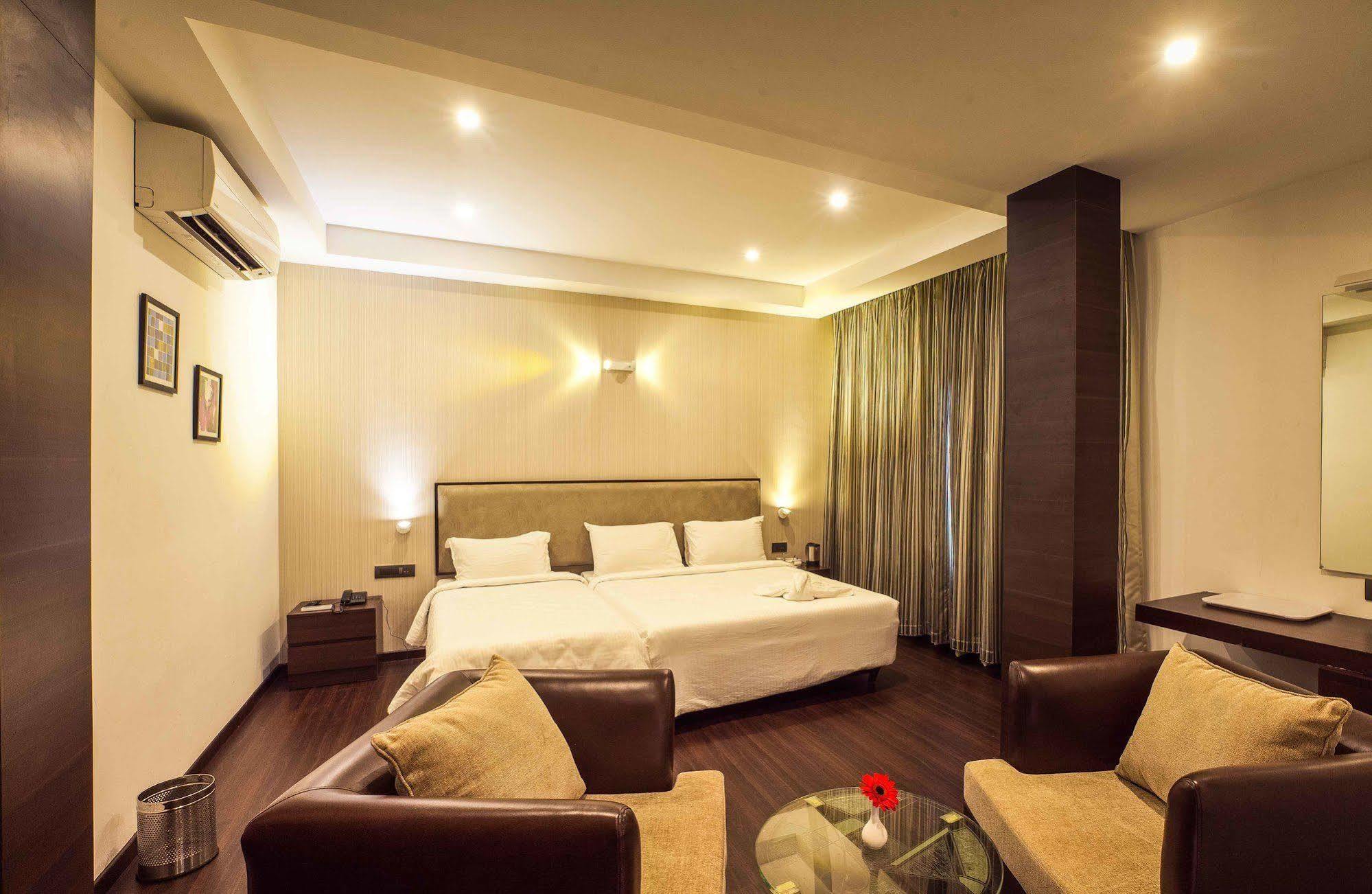 Brownstar Boutique Hotel Τσενάι Εξωτερικό φωτογραφία