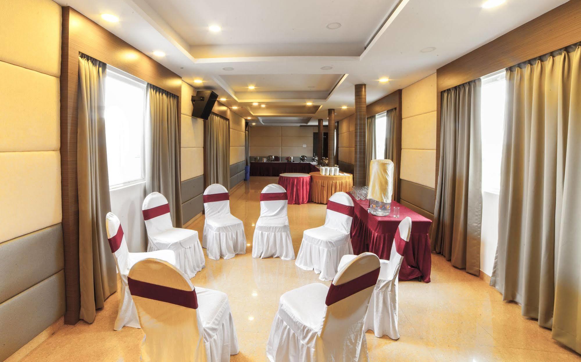 Brownstar Boutique Hotel Τσενάι Εξωτερικό φωτογραφία